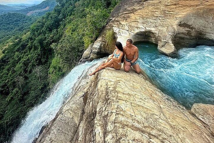 Ravana & Diyaluma Falls